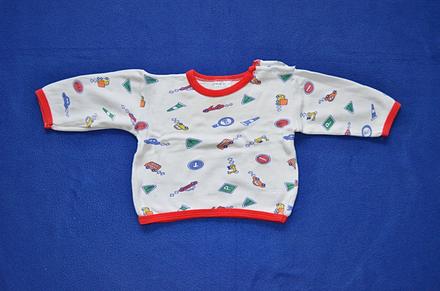 Kojenecká košilka, 56