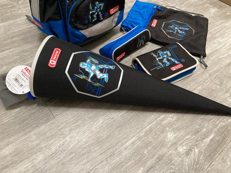 Školní aktovka hama step by step robot + prisl., 