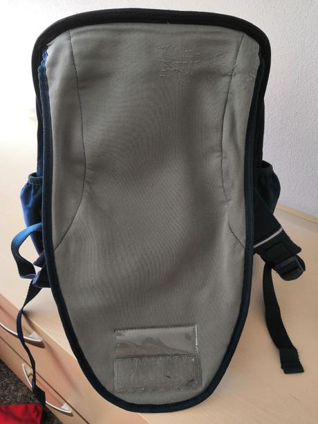 Školní taška,