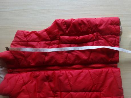 Zateplená červená vesta, vel. 74/80, 80
