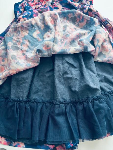 Ob/ mrkaté šaty letní - v. 7 let, 122