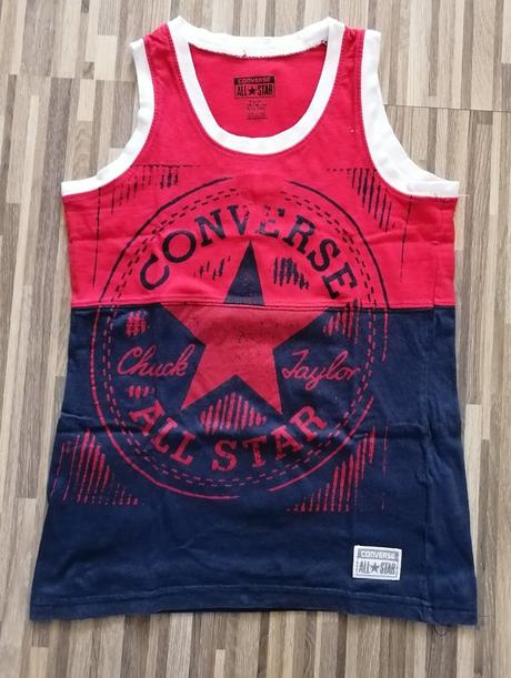 Tílko, converse,134