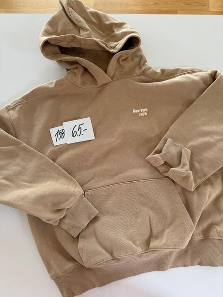 Balík holka 122-168, 140–152