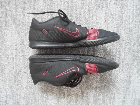 Černé tenisky botasky sálovky nike, nike,39
