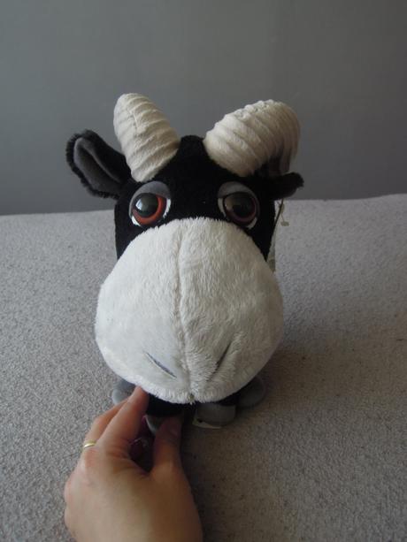 Plyšák kozlík,