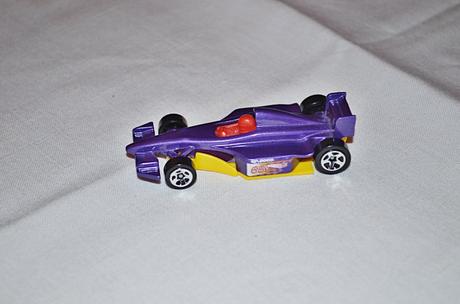 Auto hot wheels angličák,