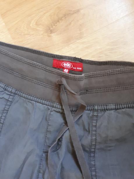 Bezva pohodlné letni 3/4, esprit,40