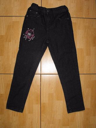 Čierne slim džínsy zn. store 21-nenosené, 110