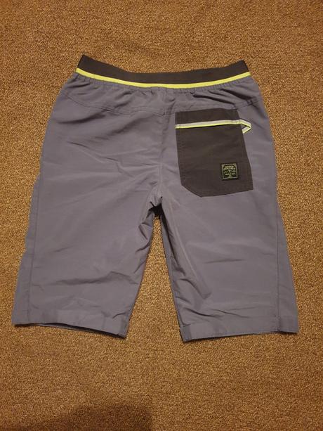 Šortky decathlon vel. 11-12 let, decathlon,152