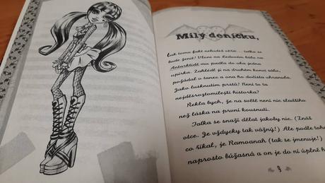 Monster high deníčky , draculaura a nová zlocecha, 