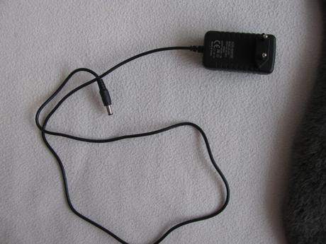 Bílá duální uv/led lampa na nehty,