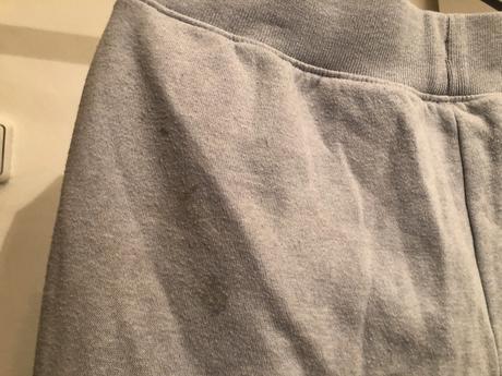 Šedé tepláky s tkaničkou a kapsami, 158