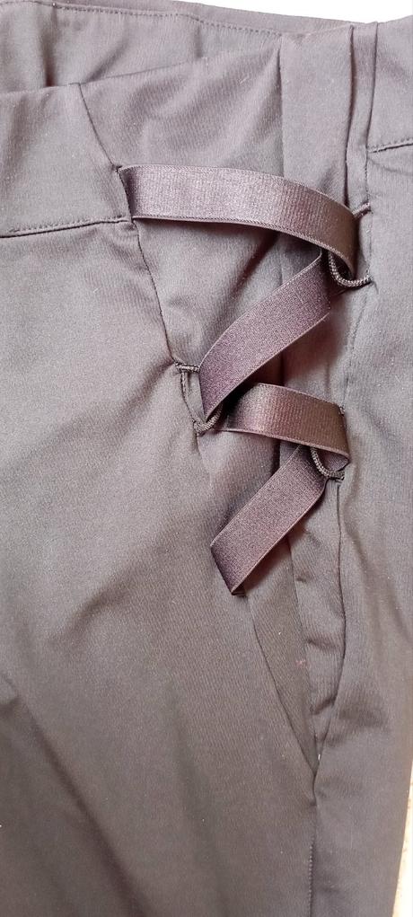 Legíny se šněrováním zn."bas blue" vel."l", l