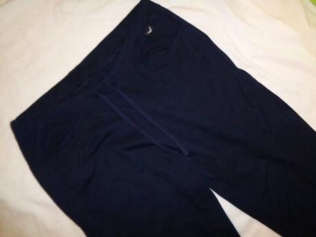 Tmavě modré slabší tepláky, 38 / m