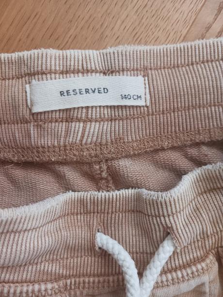 Kalhoty č.140, reserved,140