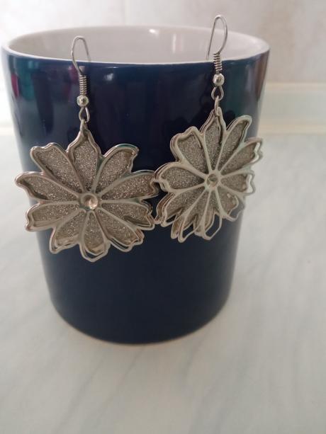 Visací náušnice-kytičky,