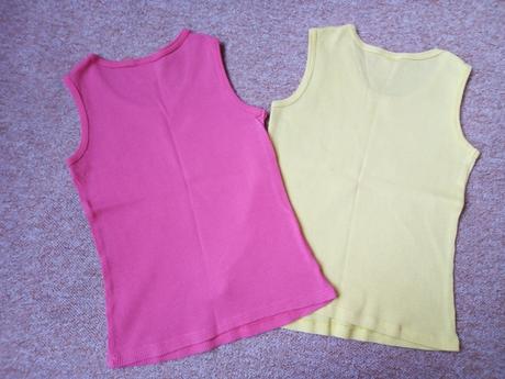 2ks řádkových tílek vel."98-104", 98