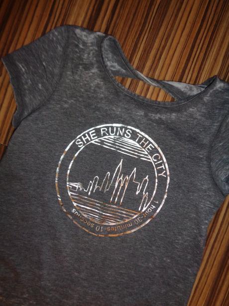 Luxusní šedé tričko - stříbrný nápis - 146/152, c&a,146 / 152