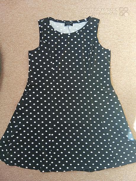 Šaty zn."yessica c&a" vel."m", yessica,m