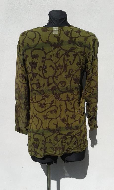 Lehká poloprůsvitná blůzka - vel.36/38, m