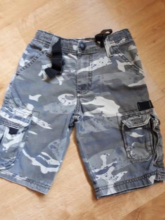 Bezva maskáčové kraťasy šortky, lee,116