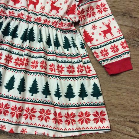 Vánoční šaty, 86