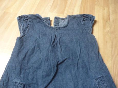 Riflové šaty vel. 3-4, 104