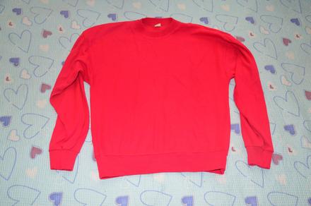 Sytě růžová mikina, 158