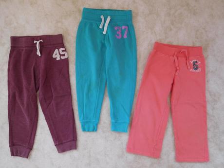 Nextové tepláky s čísly, next,104