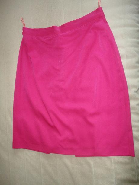 V top stavu butiková sukeň italy, vel. 40, 40