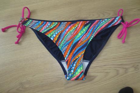 Dvoudílné plavky 75d - 80c, triola,38