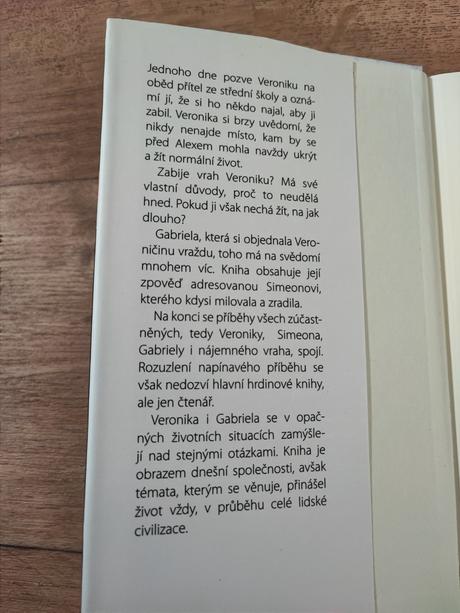 Knihy novináři a jednadvacet magnolií,