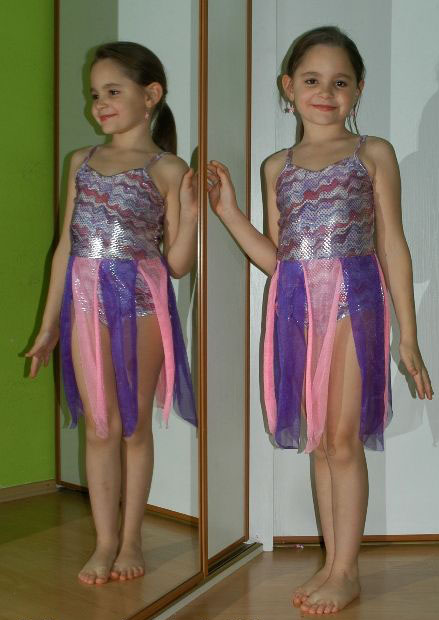 Dres s tylovými cípy pro vílu,