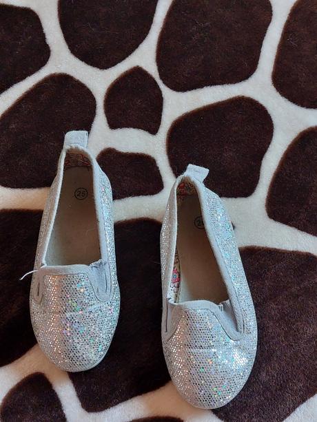 Baleríny stříbrné, 25