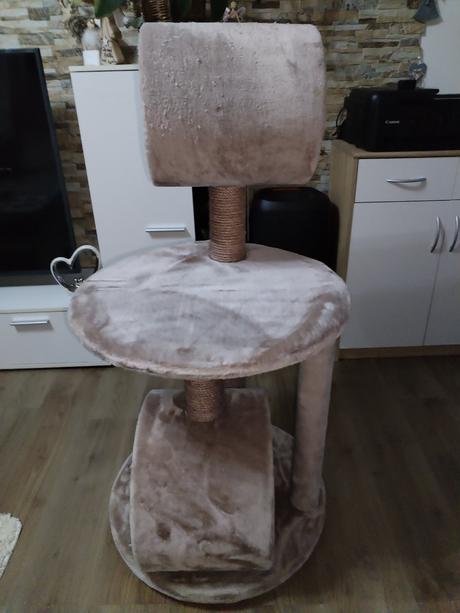 Růžové kočičí škrabadlo a odpočívadlo zánovní,