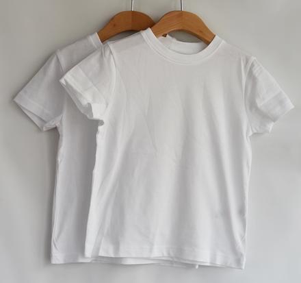 Trička vel. 4 - 5 let, george,110