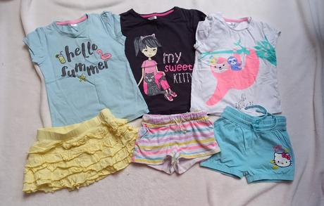 Set triček, sukně a kraťas - cena celkem, 104–116