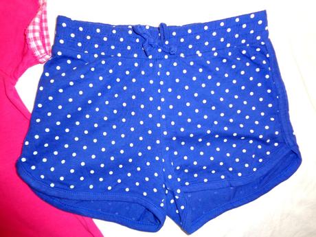 Komplet trička se srdíčkem a puntíkatých šortek, dopodopo,110