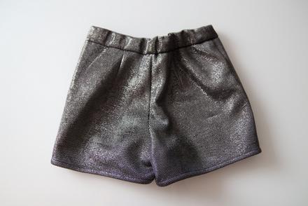 Dívčí kraťasy, 134