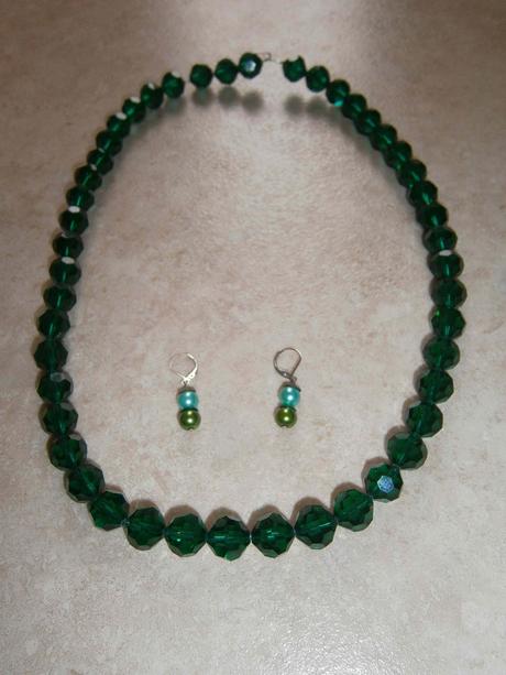 Plesové šaty, 36/38 + bižuterie zdarma, 38