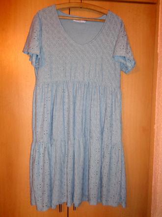 Krásné šedomodré šaty s madeirou, 46