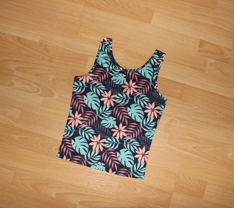 Sportovní tílko, 128