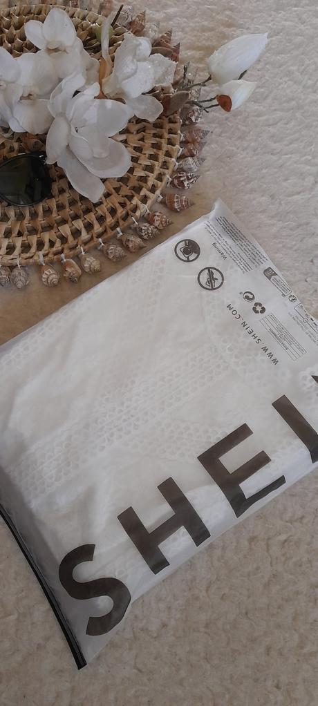 Dámské bílé krajkové letní šaty, l