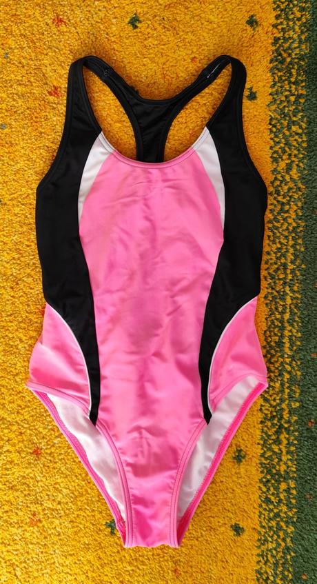 Dívčí plavky, c&a,146