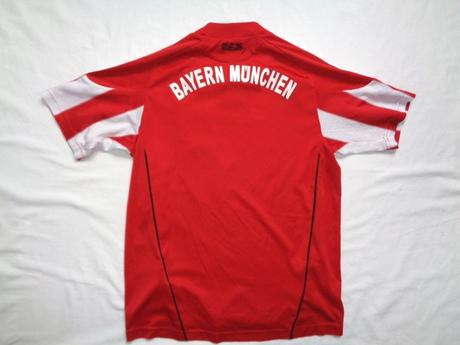 Luxusní červenobílé dresíkové tričko adidas-bayern, adidas,152