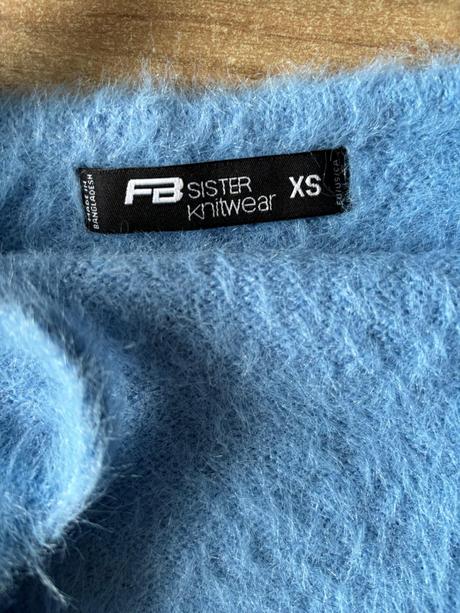 Modrý pletený crop top, new yorker,xs