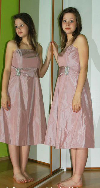 Společenské slavnostní šaty, 40