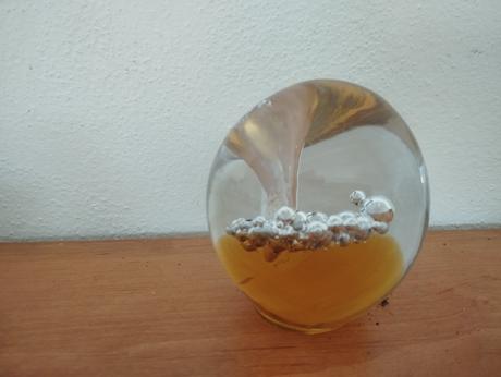 Drobná keramika a sklo dle fota.,