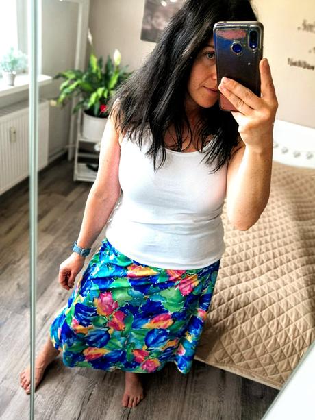 Dámské sukně střih do a vel l 42, l