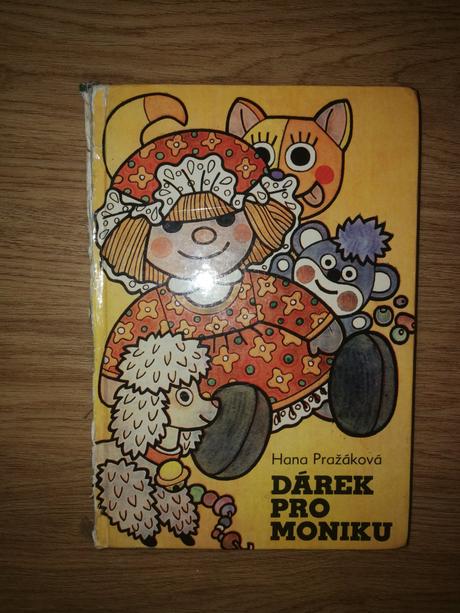 Kniha dárek pro moniku, 